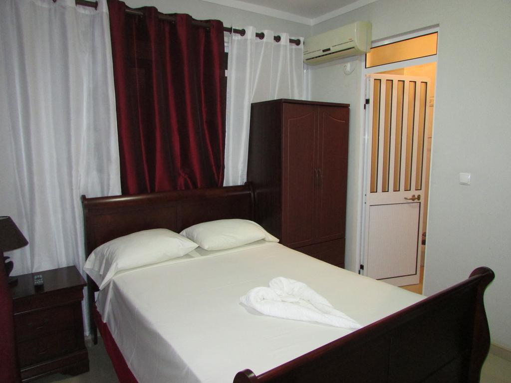 Bed and Breakfast Residencial Girassol, Lda São Filipe Zewnętrze zdjęcie